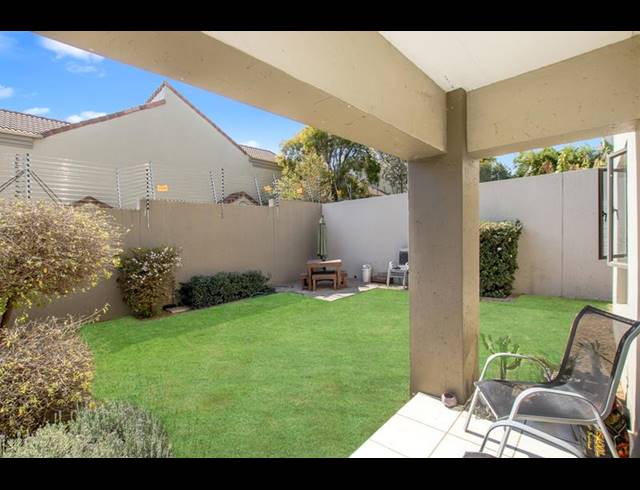 1 BEDROOM APARTMENT FOR SALE IN DOUGLASDALE